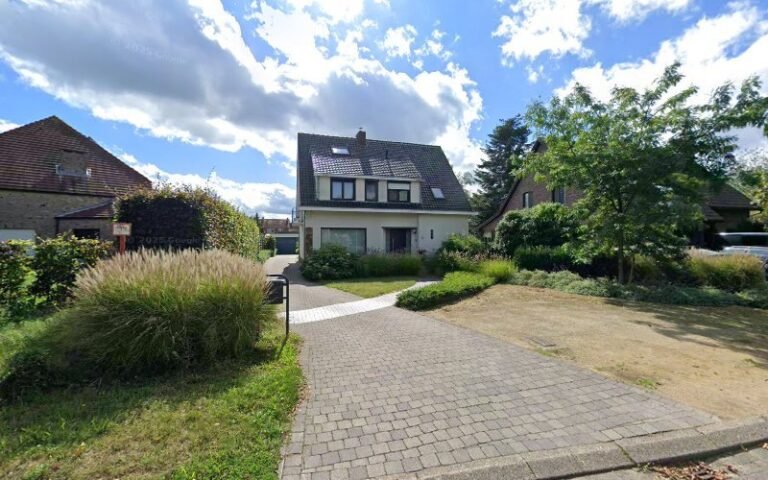 18730 034a64700539 768x480