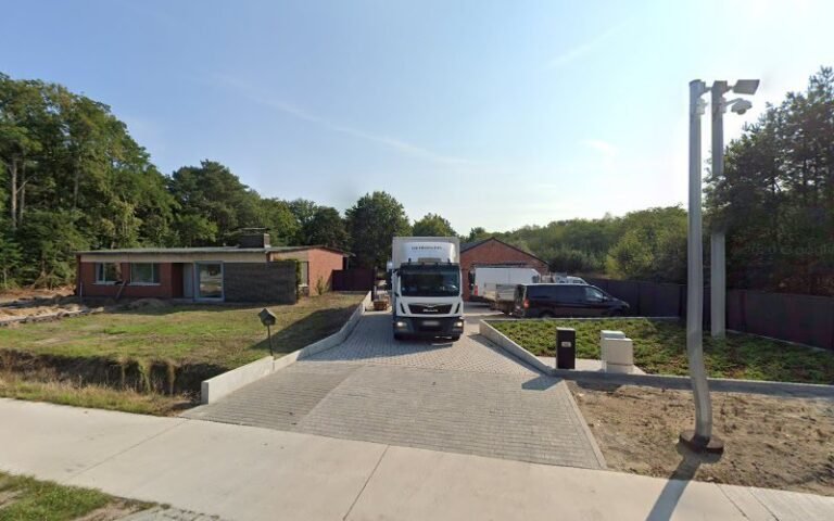 19565 9f875e3a4f44 768x480