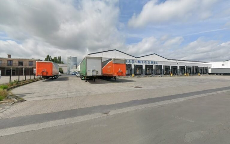 23574 255723473078 768x480