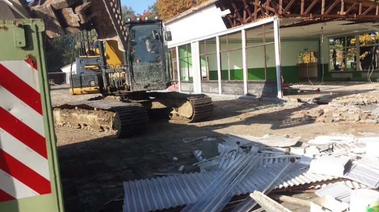 26339 ba9559bd44e8 768x431