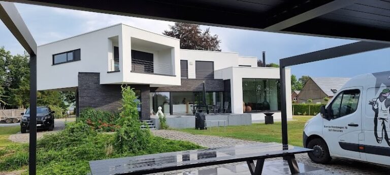 42103 983ce83bdd32 768x346